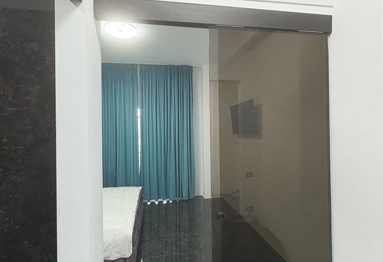 Apartament 2camere finisaje lux - Poză 9