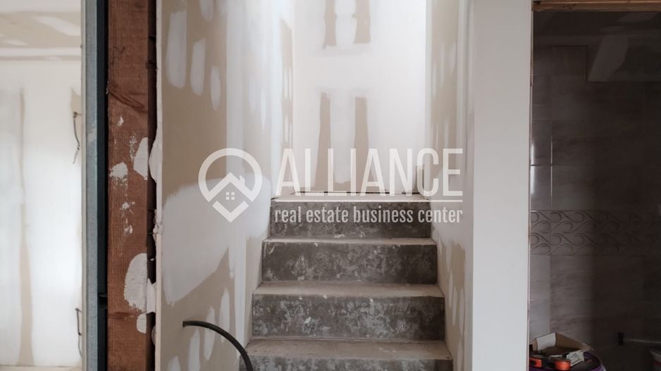 Lumina (cod04)-Casa P+1 4 camere 3 bai - Poză 17