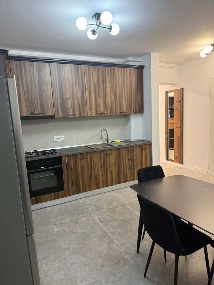 PRIMA INCHIRIERE Apartament modern cu loc de parcare inclus - Poză 2