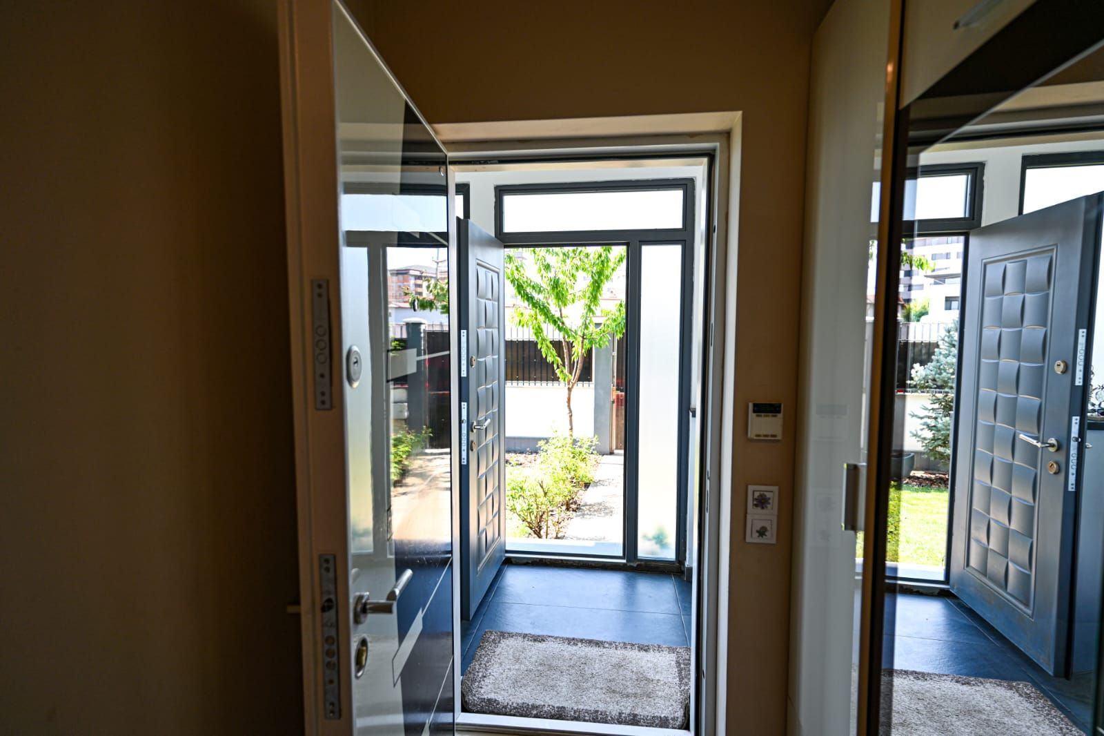 Casa de vanzare| Chiajna | 5 camere - Poză 1