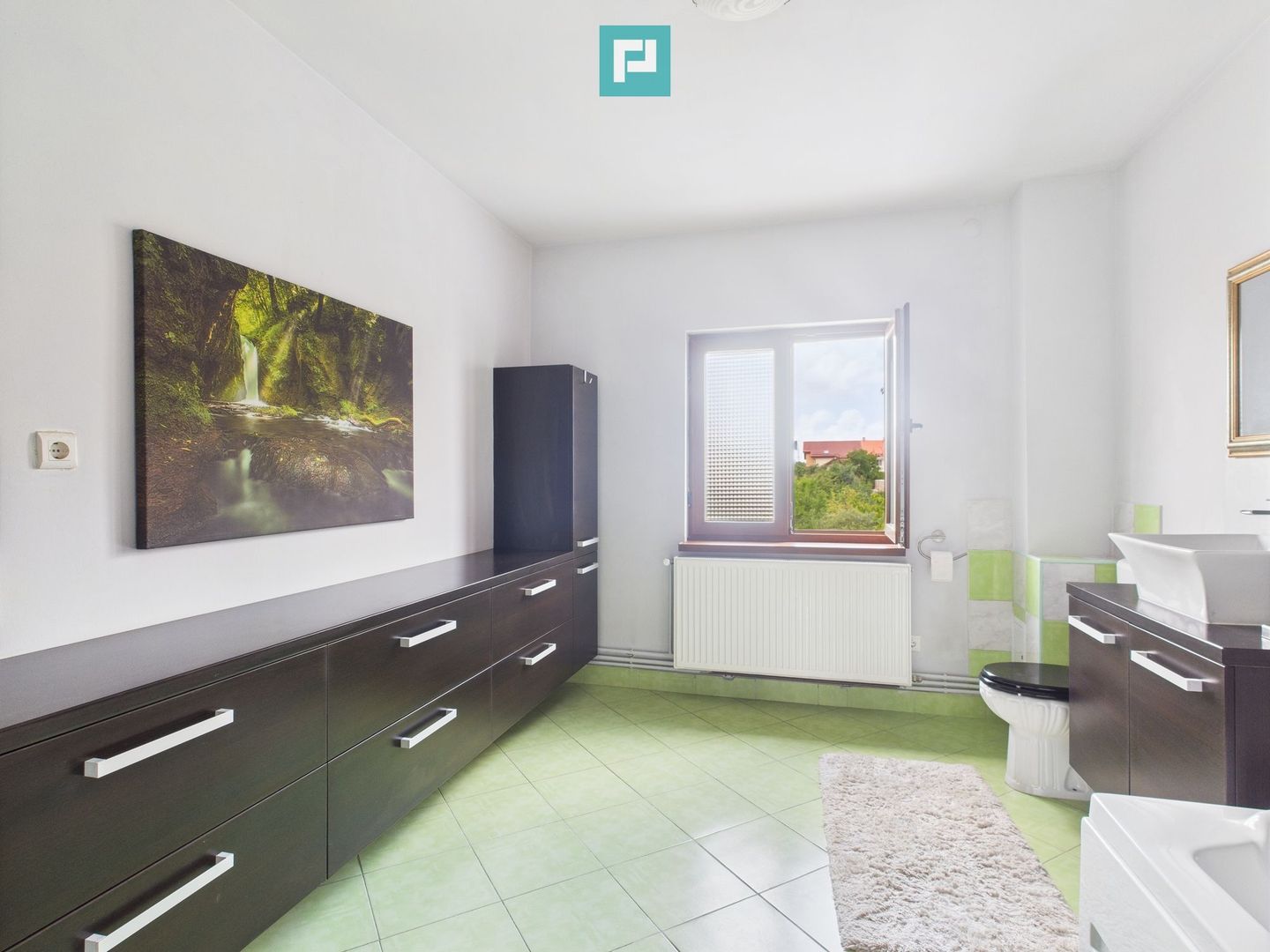 Vilă spațioasă cu 6 camere în Dumbrăvița - Poză 21