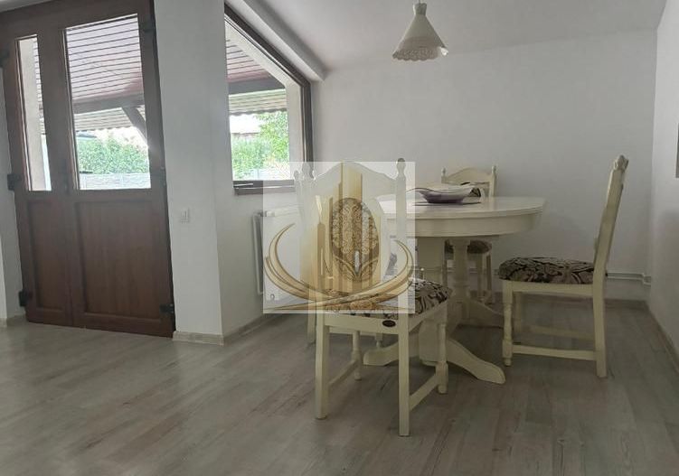 Casă de închiriat cu 4 camere – ideală pentru birouri, cabinete,sediu - Poză 1