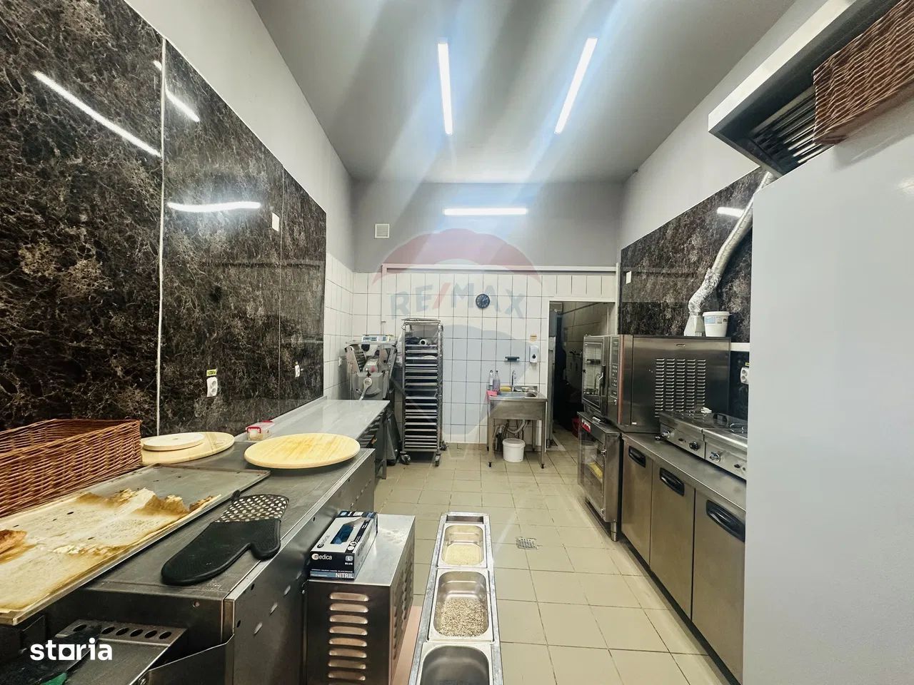 De Inchiriat Spațiu Comercial de 60mp în zona Nerva Traian - Poză 5