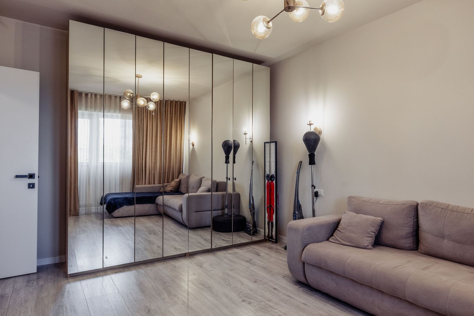 Apartament de vanzare 3 camere - Ultracentral - Poză 2