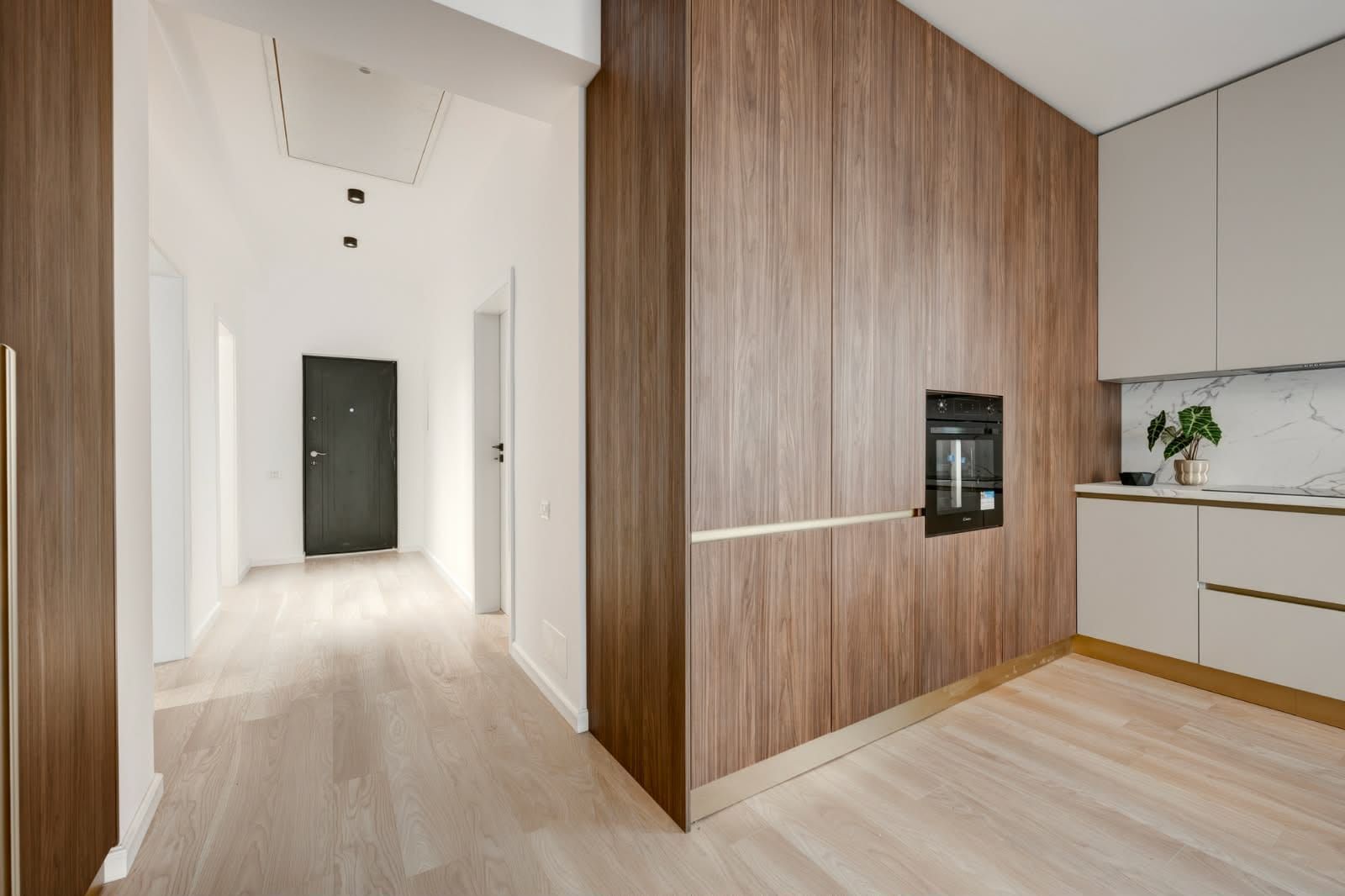 Casă Elegantă cu Curte Privată | 4 Camere | Prima Inchirere | Tunari - Poză 5