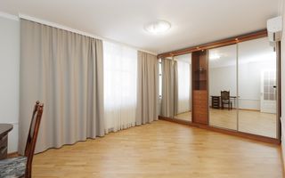 Chirie, casă, 3 nivele, strada Frumoasa, Centru - Poză 10