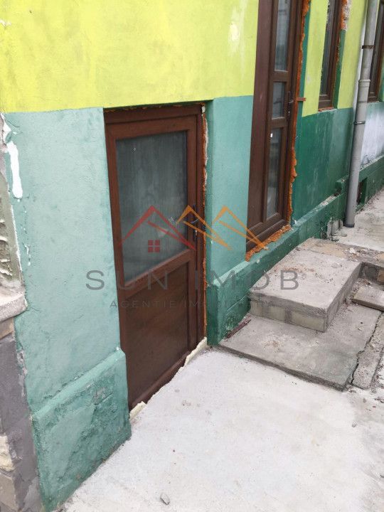 Casa 3 camere, ultracentral, fara trafic auto, Campina, Prahova - Poză 9