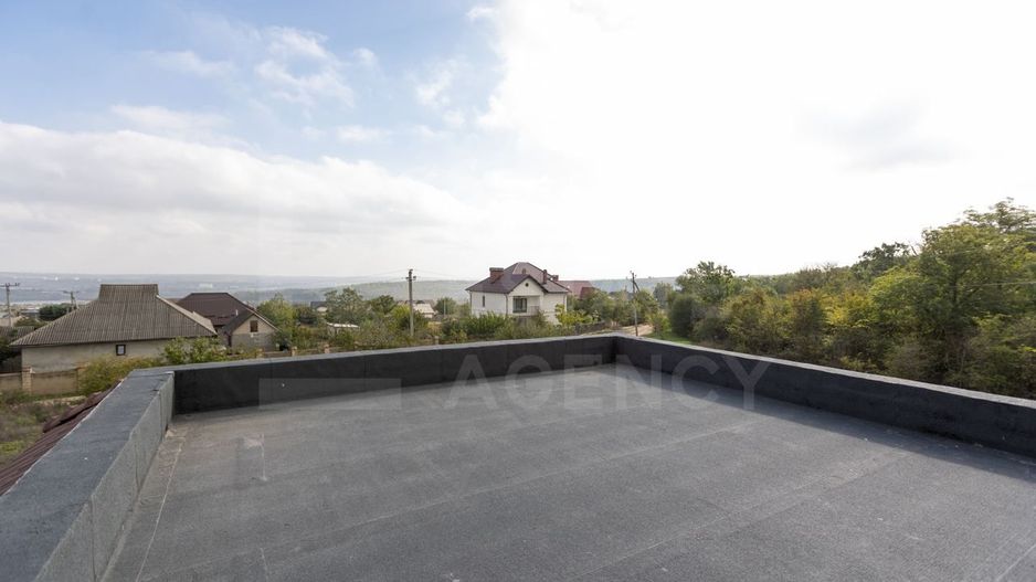 Vânzare, casă, 2 nivele, 260mp + 5 ari, strada Codrilor, Sociteni - Poză 21