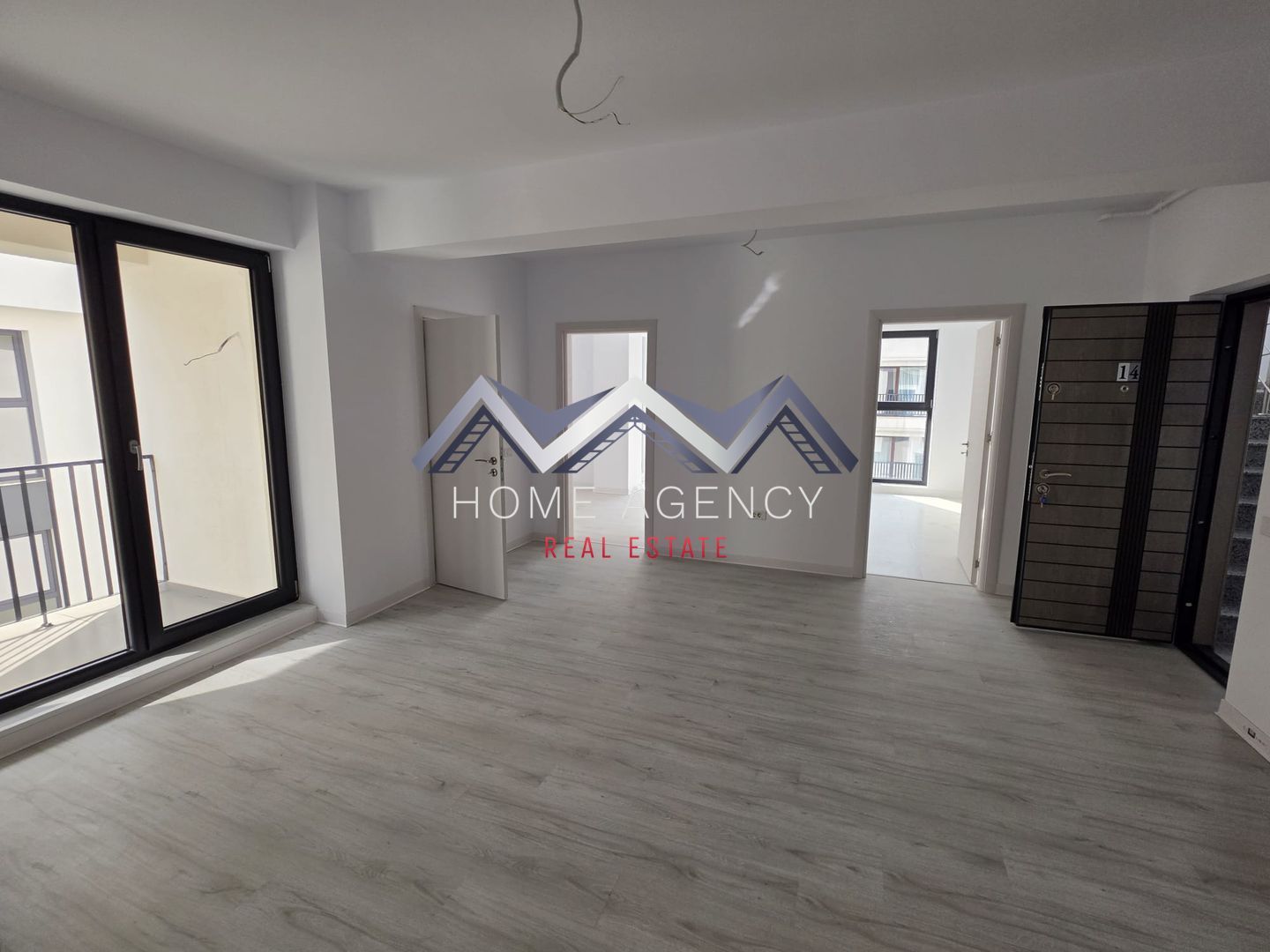 Apartament 3 camere Otopeni central - Poză 1