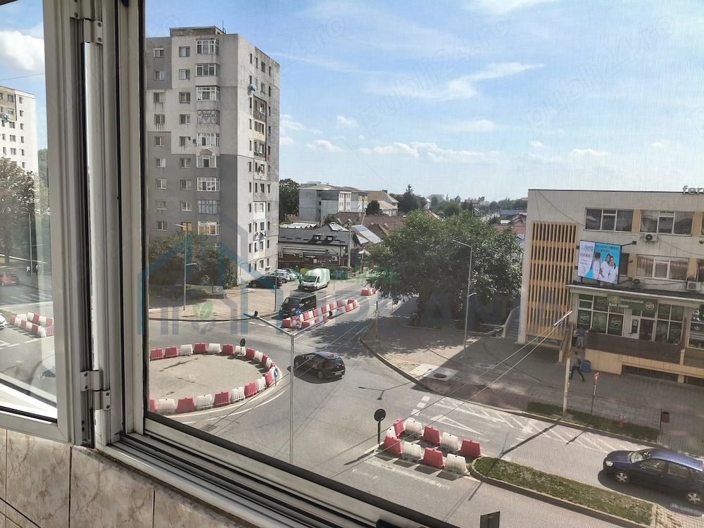 Apartament 2 camere de închiriat în Pașcani, zona Deal - Poză 1