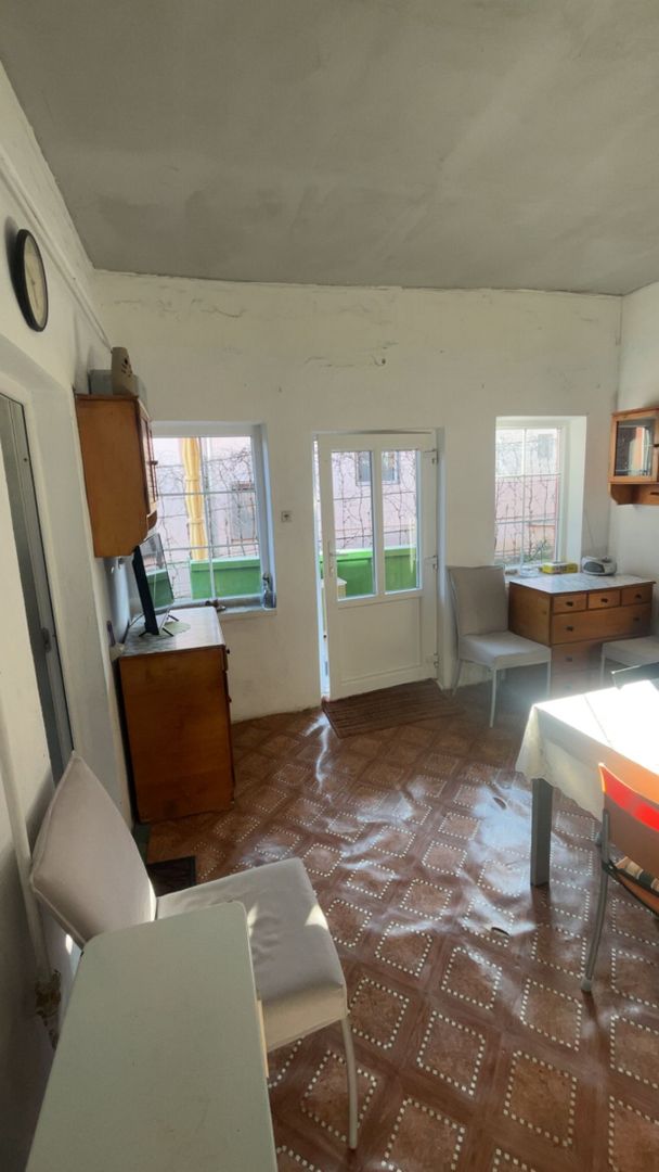 Casă de vanzare in unirea - Poză 9