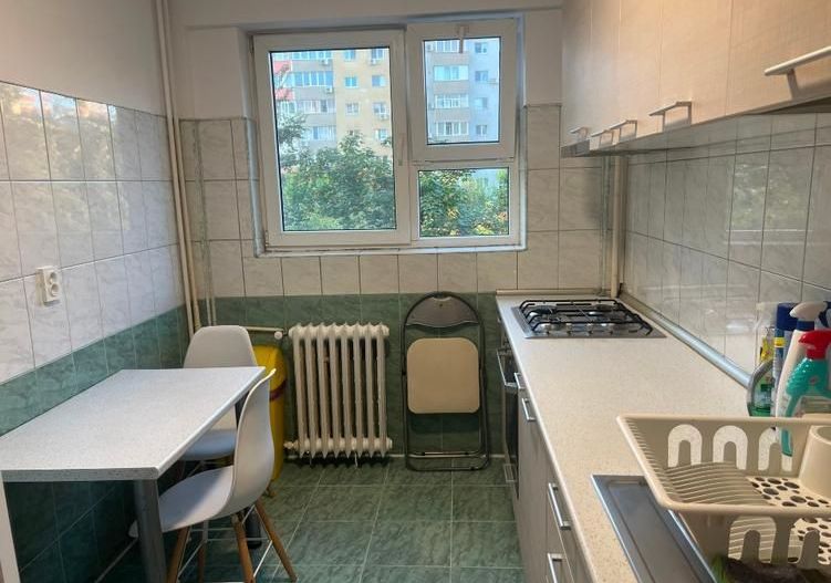 Închiriere Apartament cu 2 camere renovat, 4 min metrou Costin Georgian - Poză 5