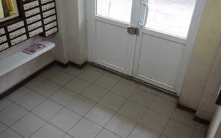 Central, Garsoniera langa metrou, renovata recent - Poză 8