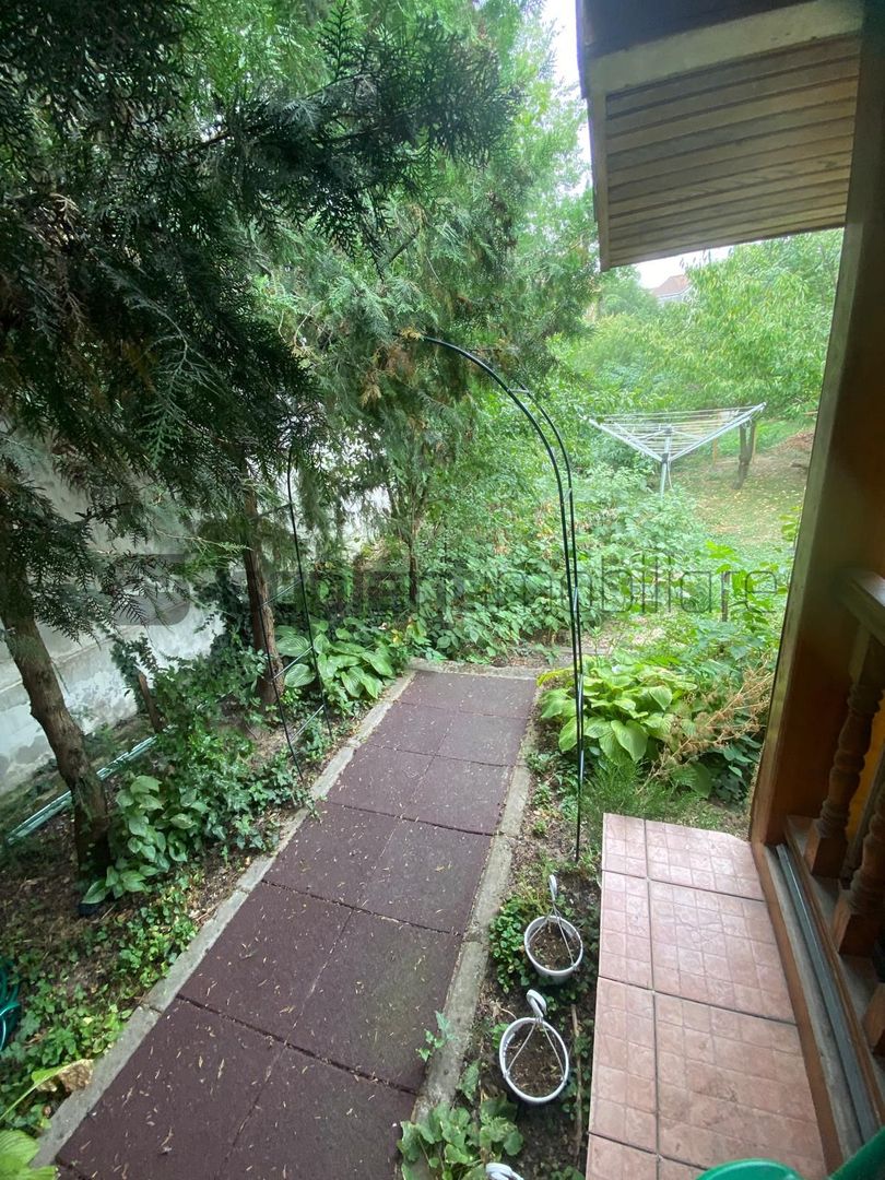 Apartament la casa ultracentral - str. Mihai  Eminescu - Poză 14
