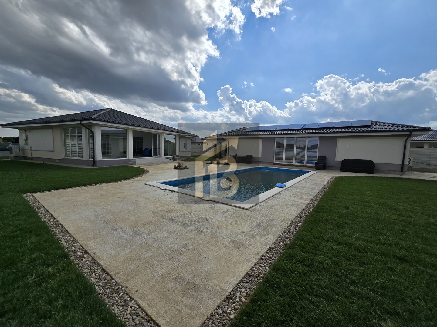 Casă Premium | 1.010 mp teren |Piscină | Fotovoltaice 14 kWp - Poză 2