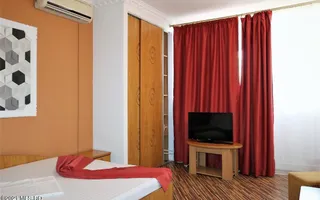 Mamaia Nord - Langa Mare, pensiune la cheie, 11 camere, 9 bai! - Poză 62