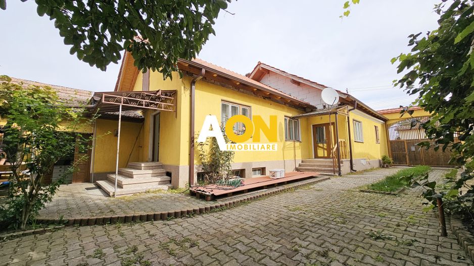 Casa cu 4 camere, 2024 mp teren, la asfalt, cu utilitati, Vintu de Jos - Poză 1