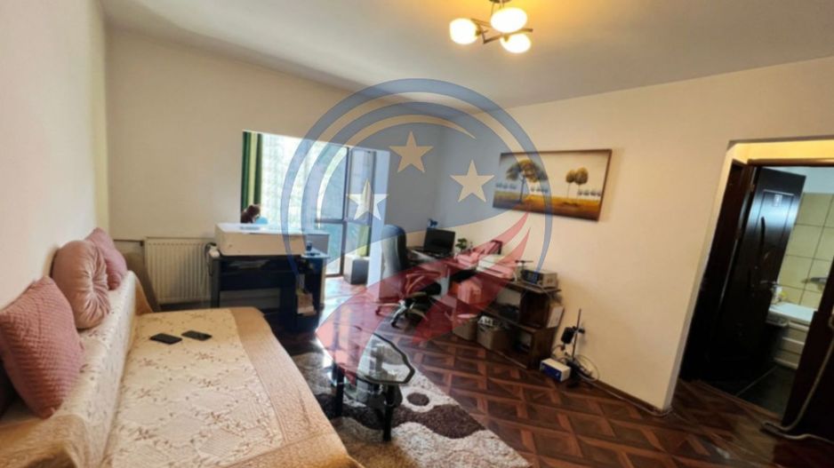 Apartament de vânzare - Poză 4