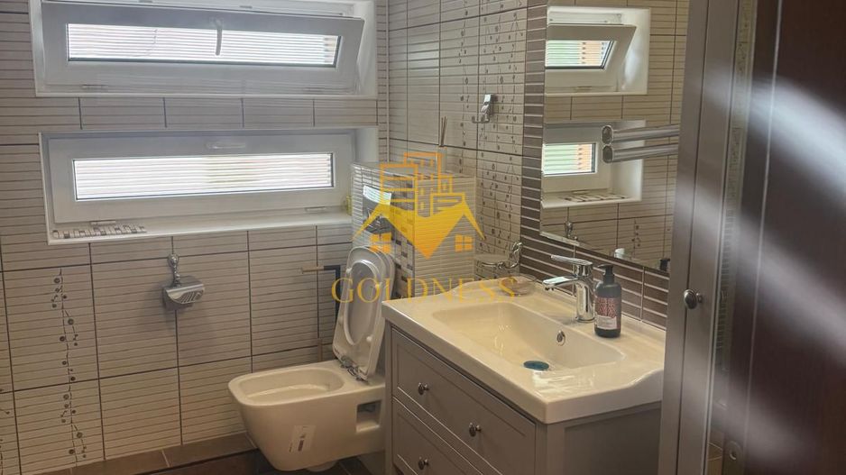 Casa individuala 5 camere zona centrala , 210 mp si garaj propriu! - Poză 7