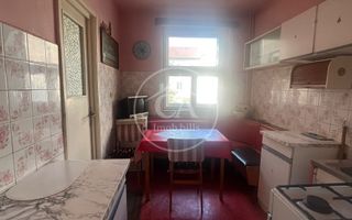 Apartament cu 3 camere de vânzare în zona Rogerius, Oradea - Poză 7