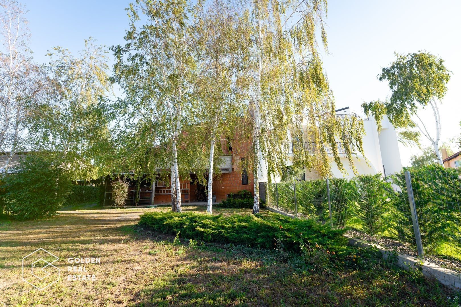 1/2 Duplex avangardist, la rosu, in Mosnita Noua - Poză 7