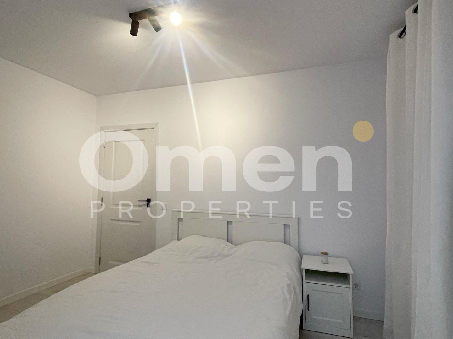 Vând apartament 2 camere | Parcare privată | Zona Hotvon - Poză 3