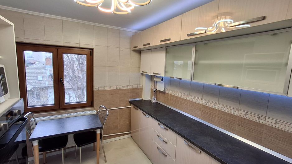 Apartament de inchiriat  2 camere Zona Decebal , Piata Muncii. - Poză 6