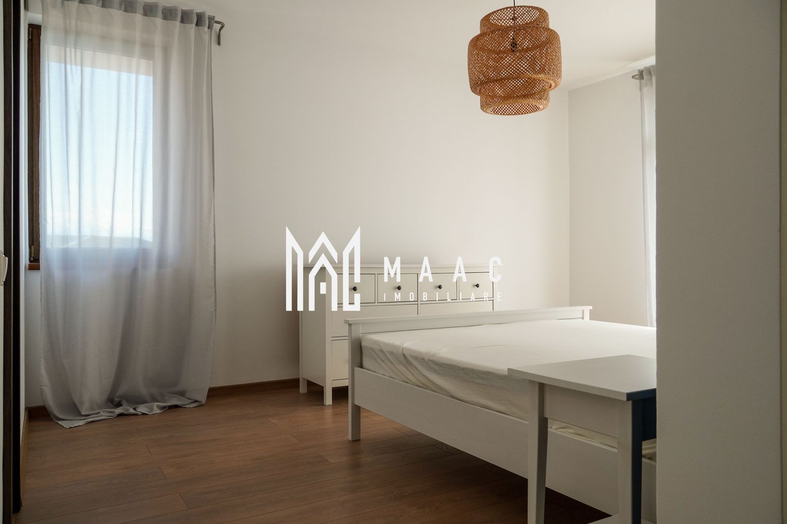 Casa Individuala de LUX | 7 camere | Selimbar - Poză 17