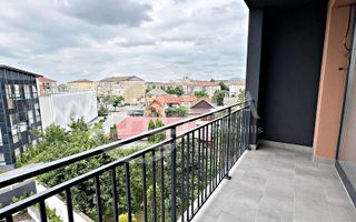 Apartament de vanzare cu 3 camere in zona Nufarul, Oradea - Poză 12