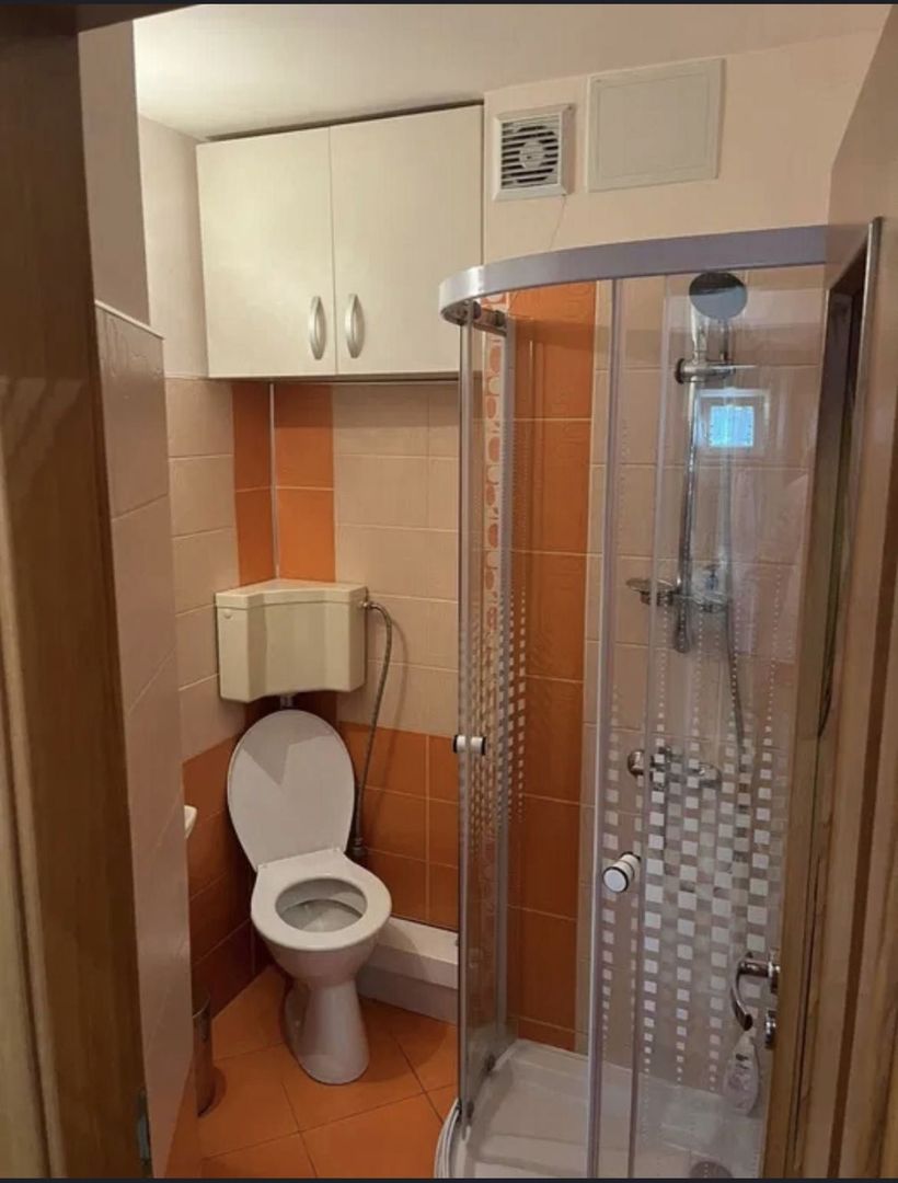 🏡 Apartament 3 camere de închiriat – spațios,luminos si bine amplasat - Poză 5