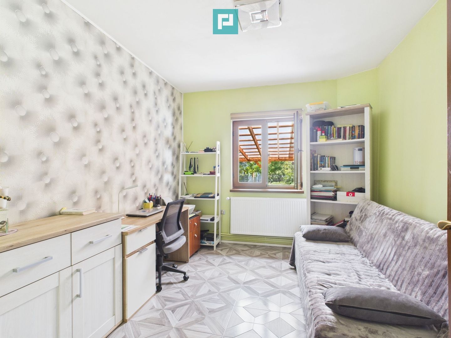 Vilă spațioasă cu 6 camere în Dumbrăvița - Poză 18