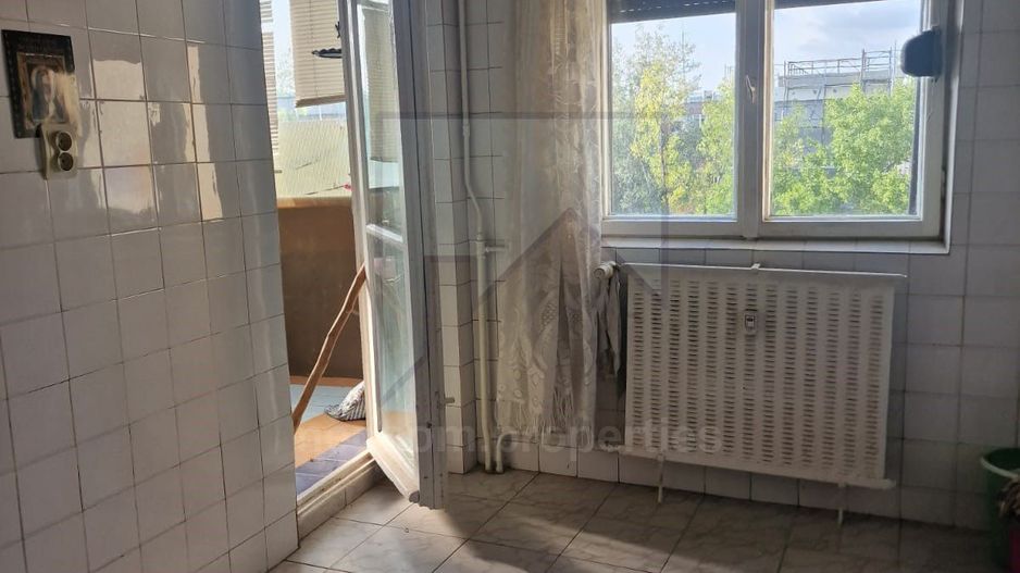 Vanzare apartament 3 camere - Drumul Sarii - Poză 6