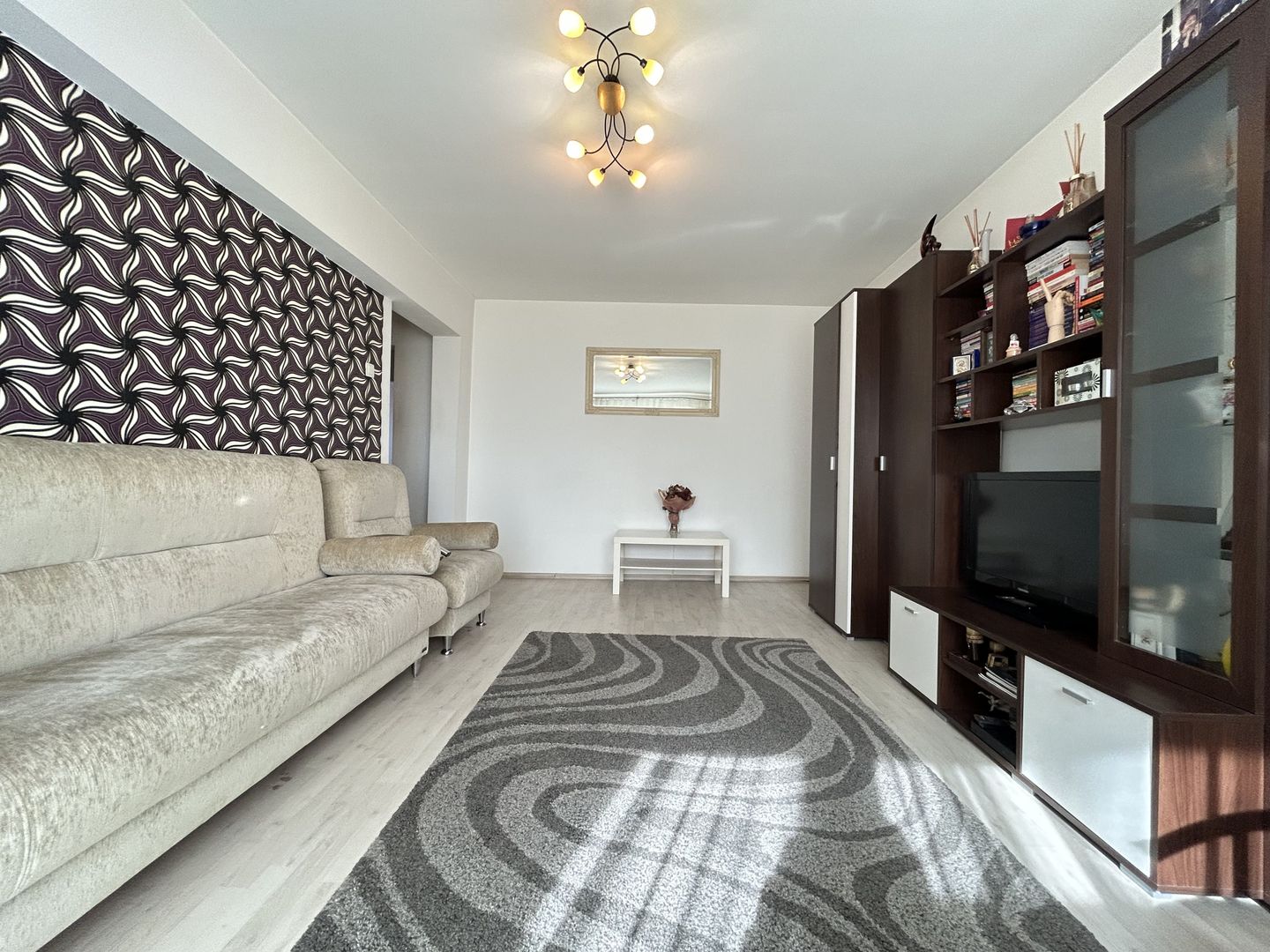 Apartament 4 camere 90 mp loc parcare centrala termica Inel 2 - Poză 2