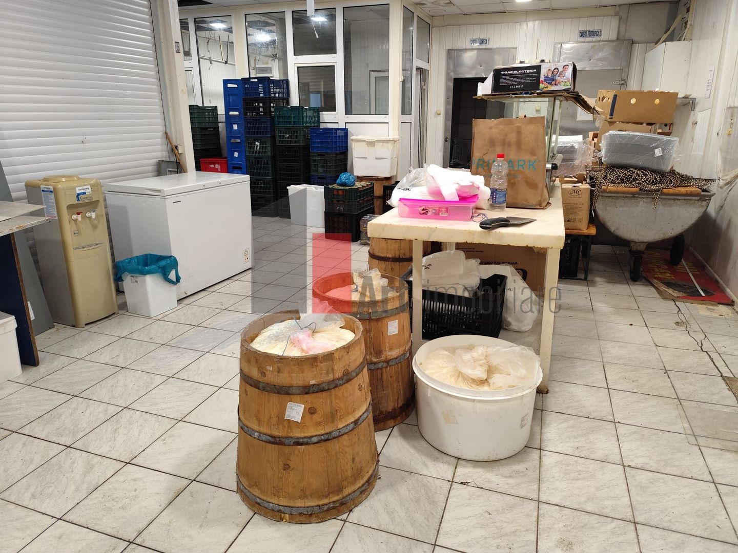 URGENT!, Mosilor-Dacia, CENTRU COMERCIAL, NEGOCIABIL - Poză 1