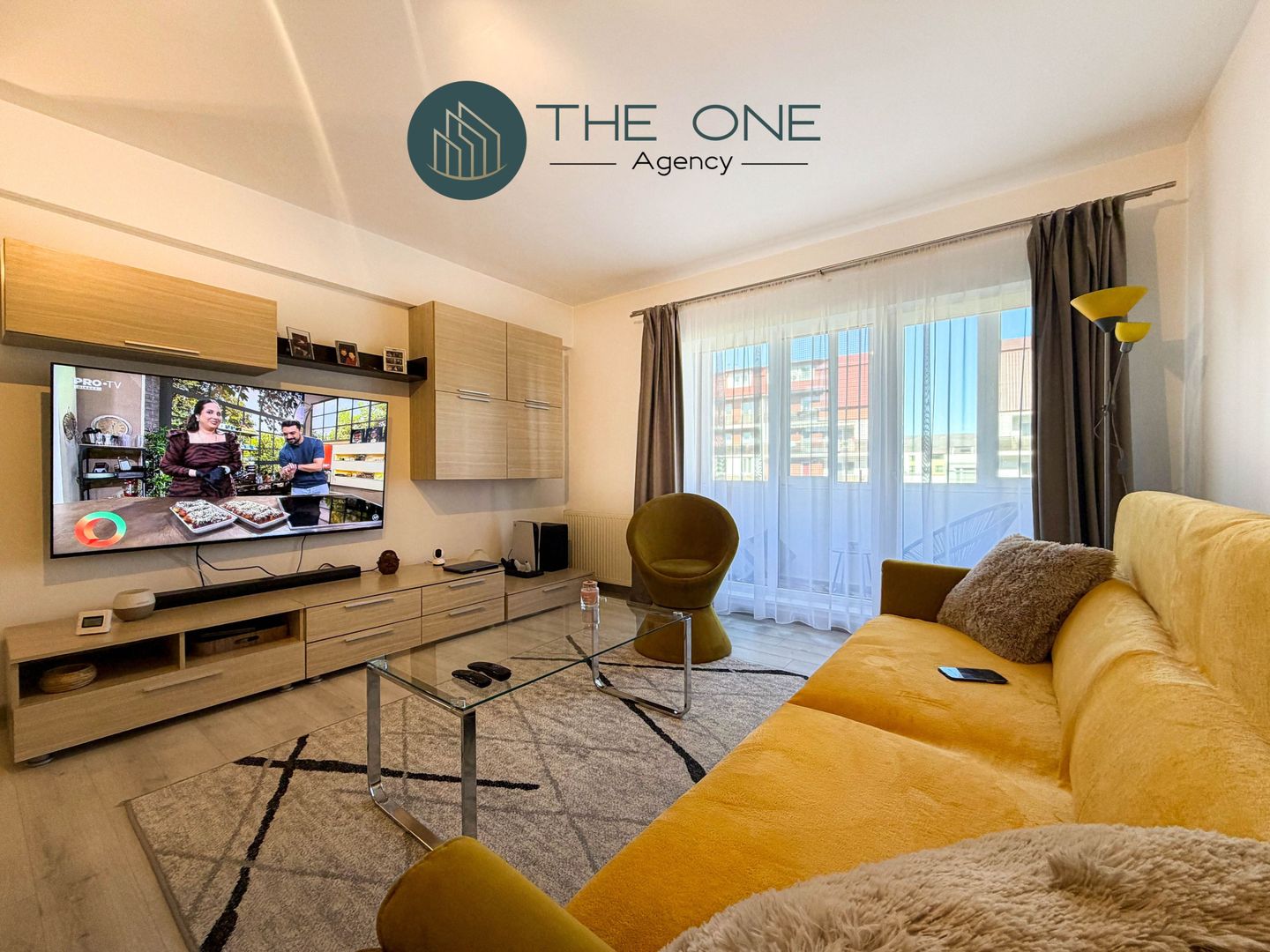 Apartament 2 camere mobilat, baie cu geam, parcare | EROILOR - Poză 1