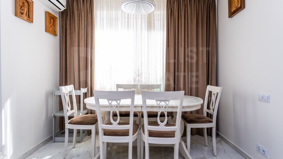 Vânzare, apartament, 3 camere, strada Sprîncenoaia, Centru - Poză 10