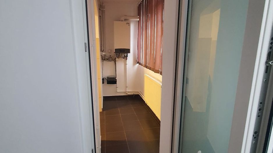 De inchiriat apartament 2 camere renovat, zona Margeanului/Rahova - Poză 4