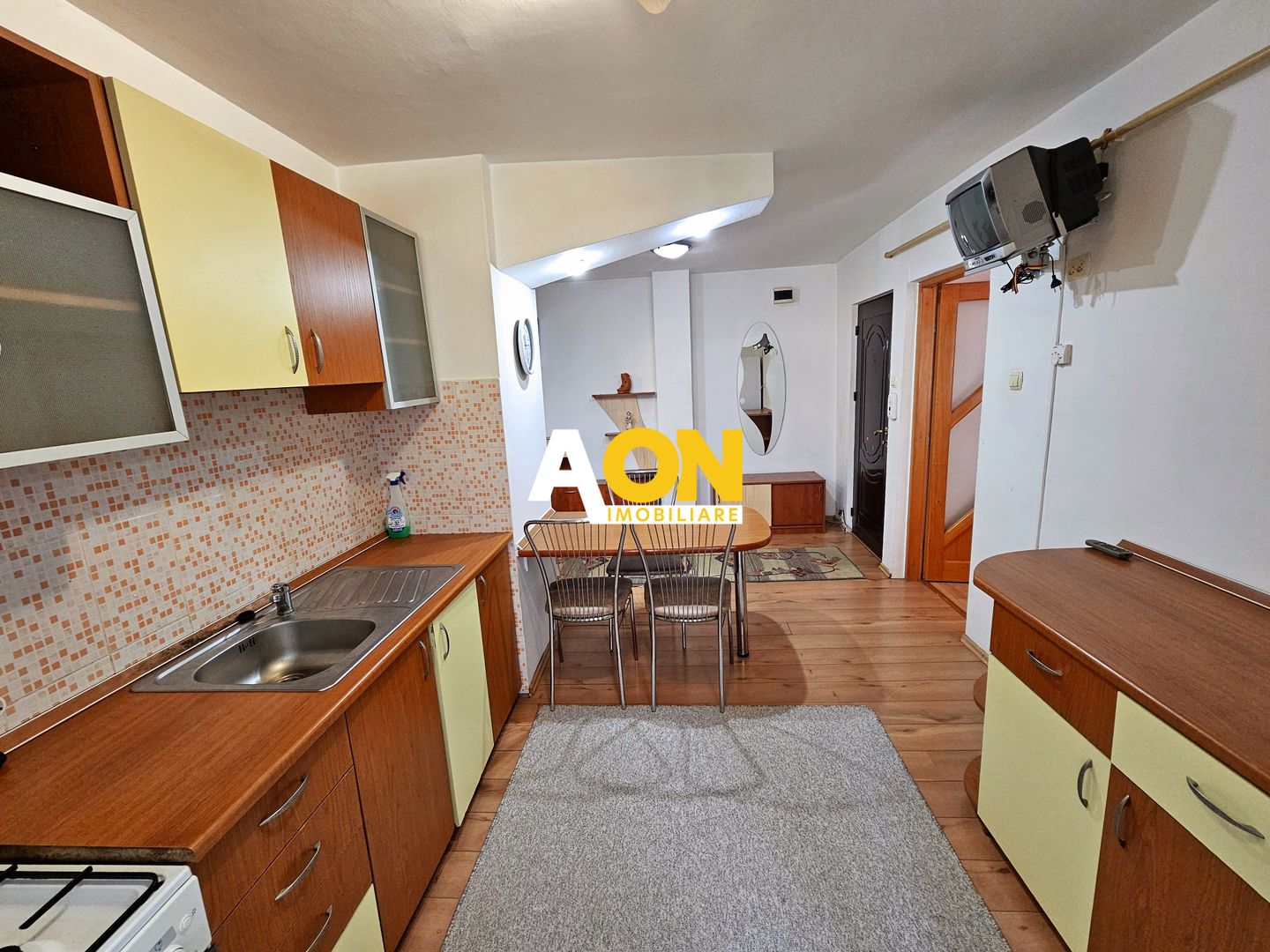 Apartament 3 camere, et.1, cu parcare si boxa, cartier Tolstoi - Poză 5