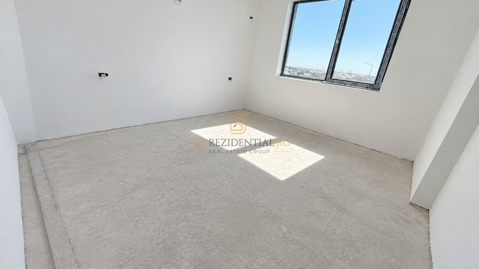 Vila individuala / 4 Camere / 2 Bai / 320 mp teren / Zona linistita - Poză 10