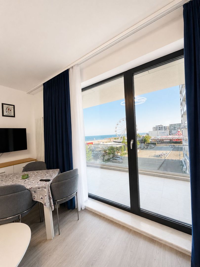 Vacanță la tine acasă | 2 camere cu vedere la mare | Mamaia Nord - Poză 3