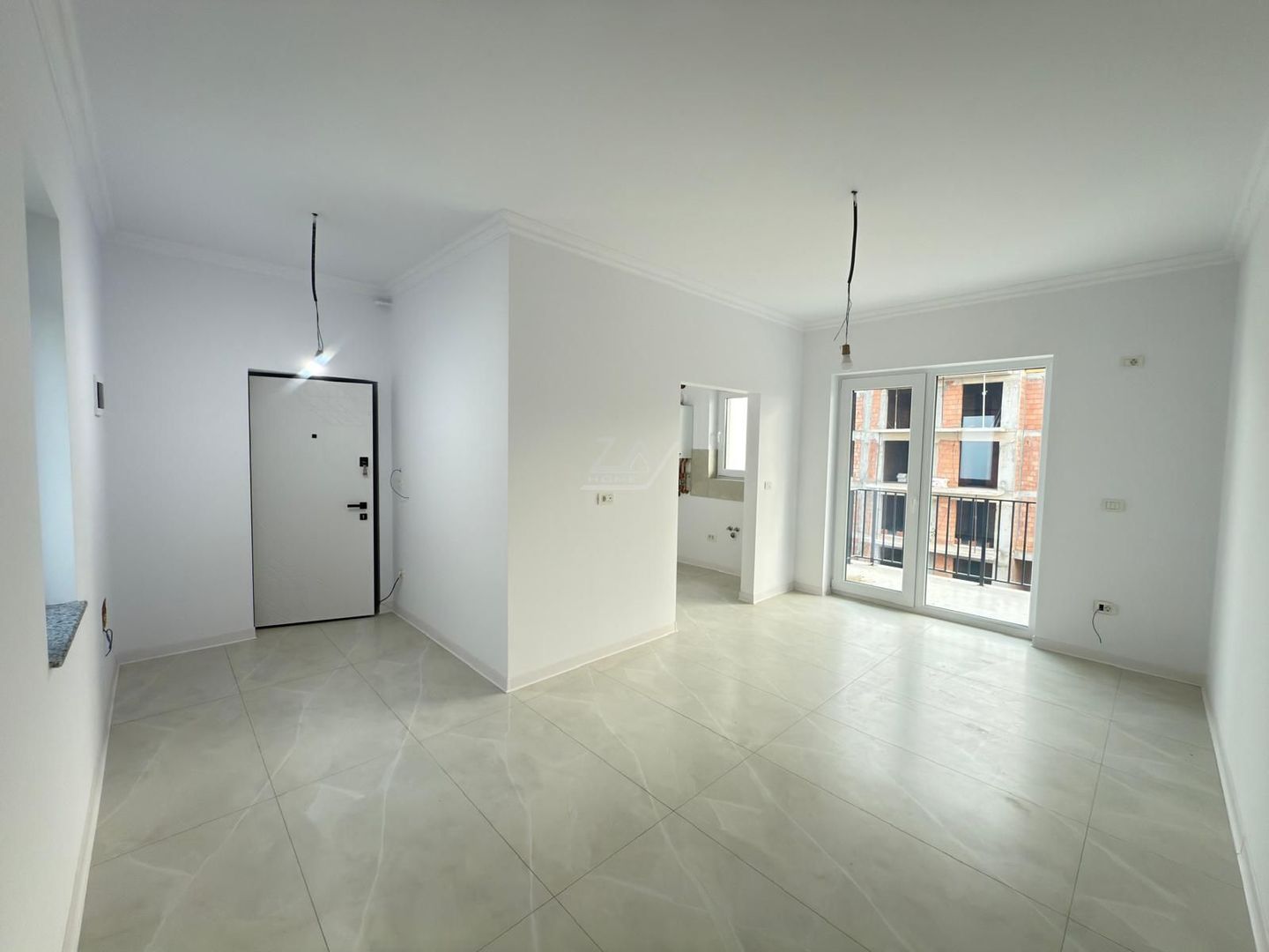 Asfalt. Loc de parcare. Etaj 1. - Poză 1