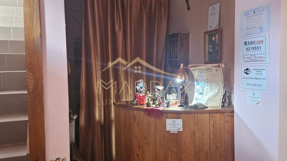 Pensiune 10 camere cu restaurant // teren 900 mp // Moieciu de Jos - Poză 17