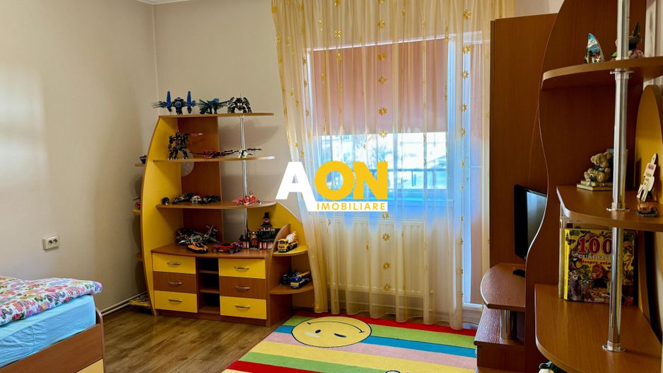 Casa De Inchiriat Pretabila Pentru Birouri, 6 Camere, Zona Centru - Poză 17