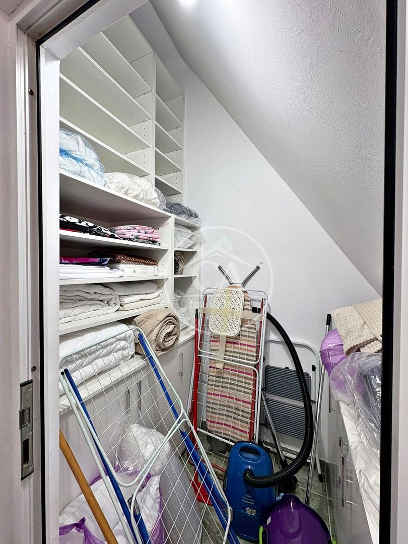 Casă de închiriat cu 3 camere în zona Centrală, Oradea. - Poză 10