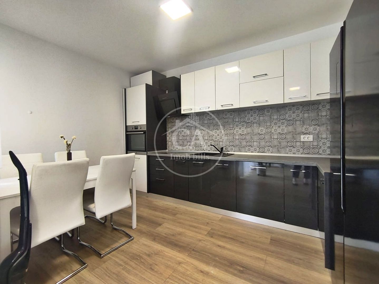Apartament cu 2 camere si terasa de vanzare in West Residence, Oradea - Poză 7