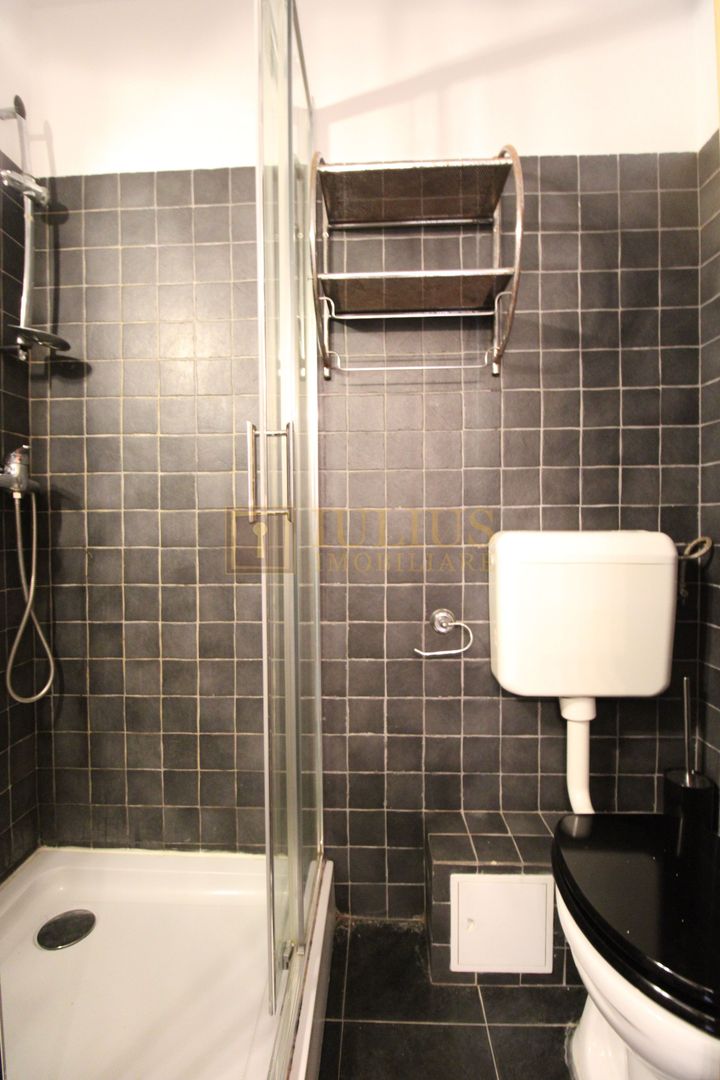 Corneliu Copusul, o camera, centrala proprie. - Poză 6