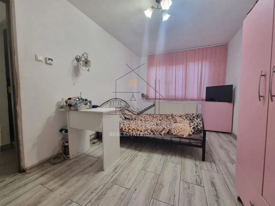 Apartament 3 camere si balcon zona Constantin Brancusi - Poză 12