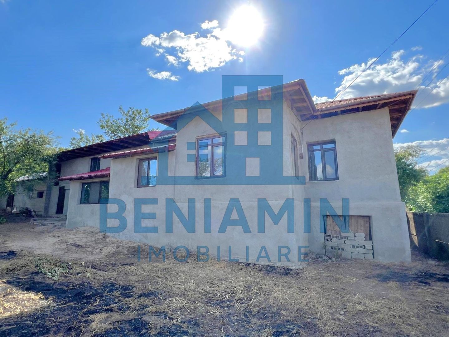 Casa La tara-Renovata partial -Teren 1000mp-Dolj -Rate -Disponibila - Poză 2