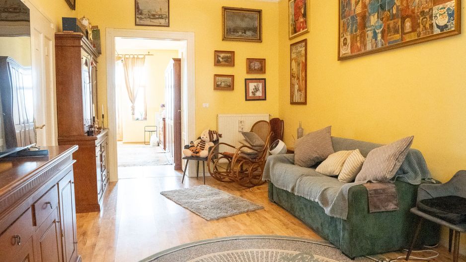 De vânzare: apartament cu 2 camere, etaj 3, str. Ștefan Cicio Pop - Poză 2