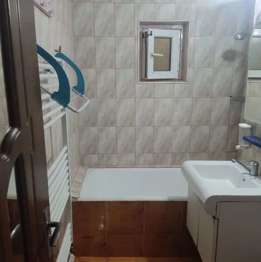 Apartament 2 camere Micro 39 C,parter - Poză 3